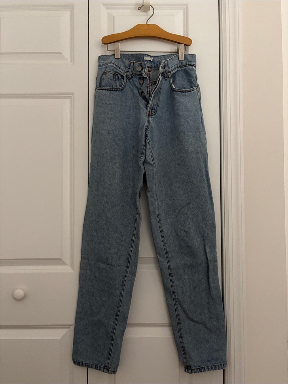 Brandy Melville Light Blue High-Rise Straight Jeans